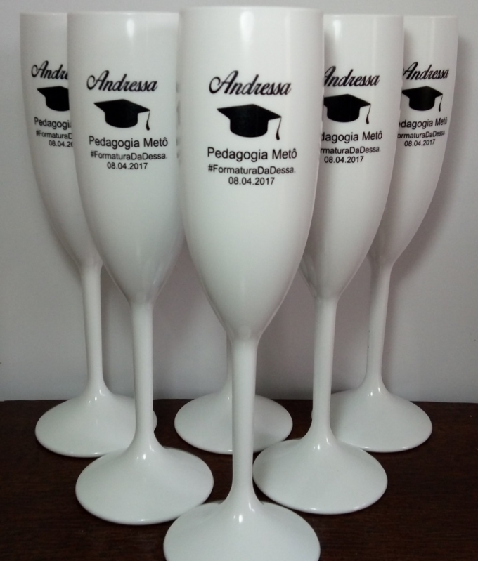 Taça de Acrílico Personalizada para Formatura Chora Menino - Taças de Acrilico Personalizadas para Casamento